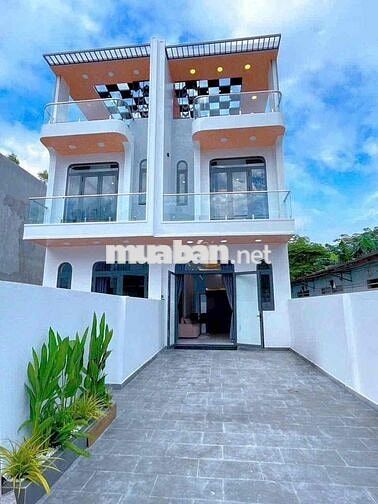 Còn *** 1 Căn Nhà 1 trệt 2 lầu mới đẹp Phú Lợi cũ (TP.HCM) giá êm