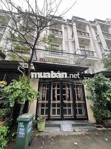 Nhà Mới Sạch Sẻ DT 220m2 1Trệt 1Lửng 3Lầu 5Pn 4Wc Hẻm Xe Tải Ngã Tư Ga