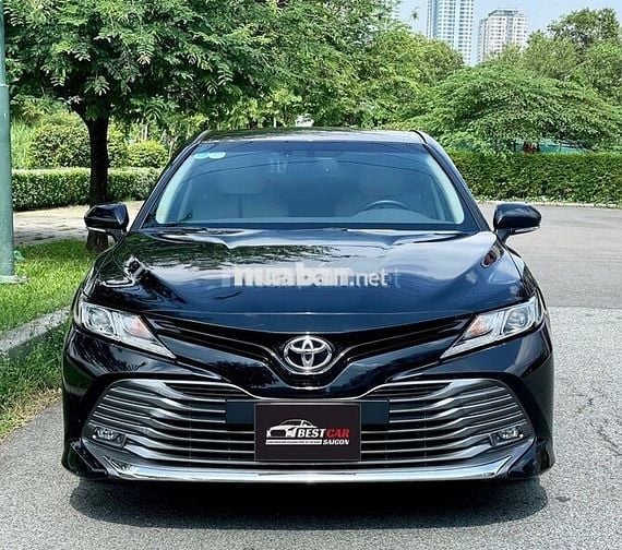 Toyota Camry 2.0G 2021 Đen - 31000 km