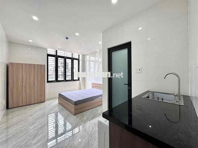 CHO THUÊ CĂN HỘ 25m MÁY GIẶT RIÊNG, CỬA SỔ TRỜI NGAY TRUNG TÂM QUẬN 10