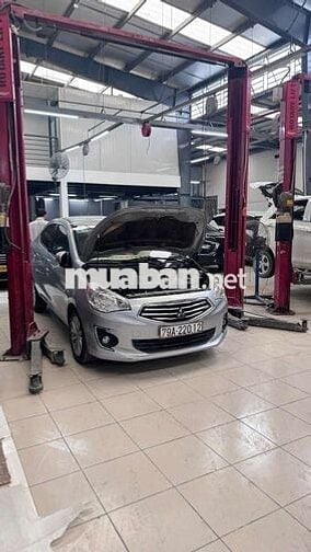 Mitsubishi Bạc Số tự động