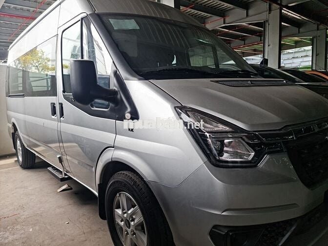 Ford Transit Van Bản cao cấp Bạc 2025 vay 70%