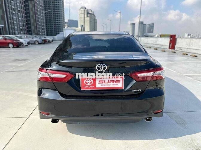 Toyota Camry 2020 2.5 Q Đen 55800 km