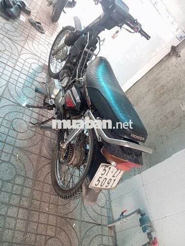 Honda Dream II màu Đen