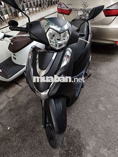 Xe lead bản sơn đen nhám, đăng ký cuối 2022