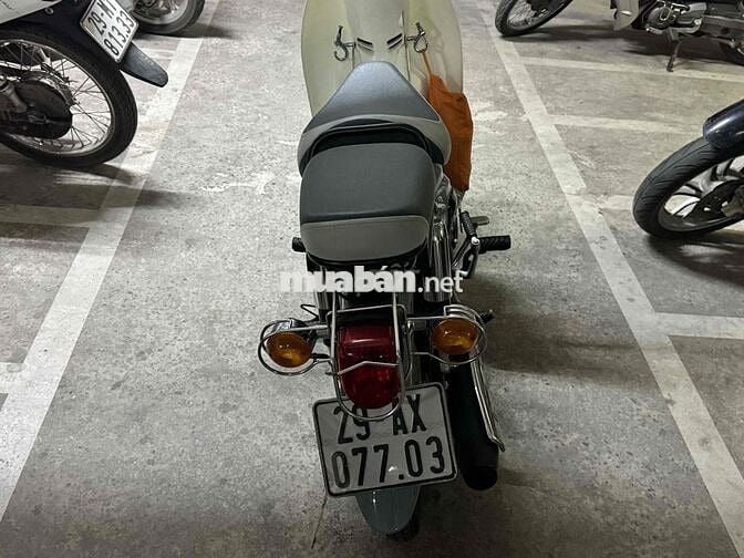 Honda Cup 50Cc màu Xám trắng