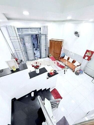 CHỦ NGỘP BÁN GẤP, GẦN CHỢ TÂN HƯƠNG, HẺM Ô TÔ , DTSD 70M2 CHỈ 3 TỶ 65