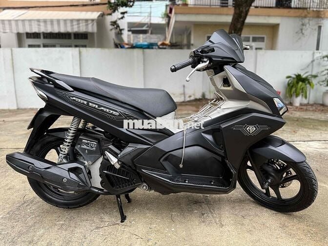 Honda Air Blade 2019 Đen xe đẹp máy rin êm