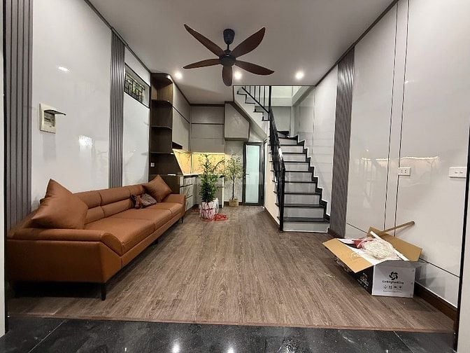 Căn góc 4,5T ngõ Tây Sơn-Nguyễn Lương Bằng ngõ 2m và sân to 