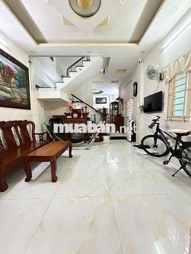 GẤP BÁN-46m2 Nhà Văn Cao-HXH đỗ cổng-CHỈ 5.2 Tỷ-4*11,5