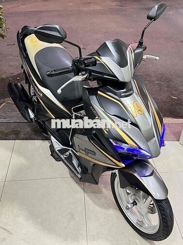 BÁN AIRBLADE PBĐB Fi 125/T12.2017 TRÙM MỀN,BSTP