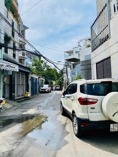 HÀNG HIẾM, DT KHỦNG 5,88m X 16m ĐƯỜNG Ô TÔ XE HƠI, + THÊM GARA Ô TÔ