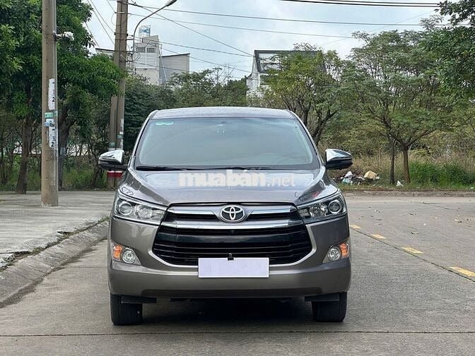 Toyota Innova 2019 2.0V - 57000 km