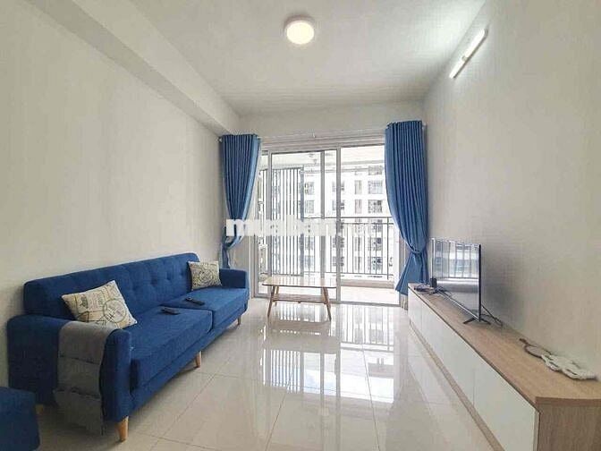 căn hộ 2 phòng ngủ 2WC. chung cư Golden Mansion. gần sân bay TSN