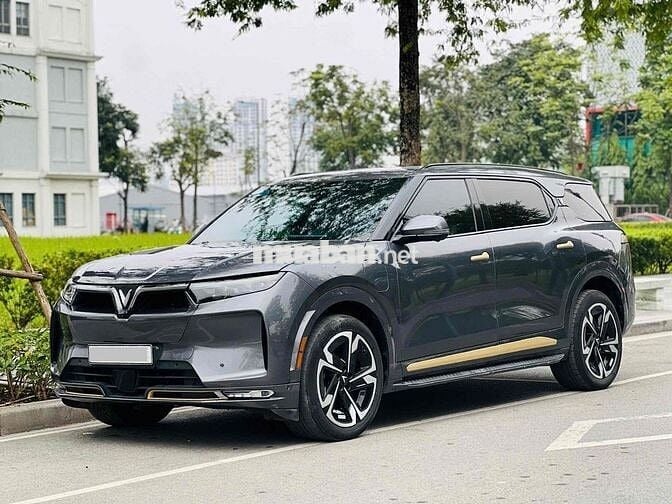 Vinfast VF9 Plus 2023 Xám Thuê Pin Tiên Phong