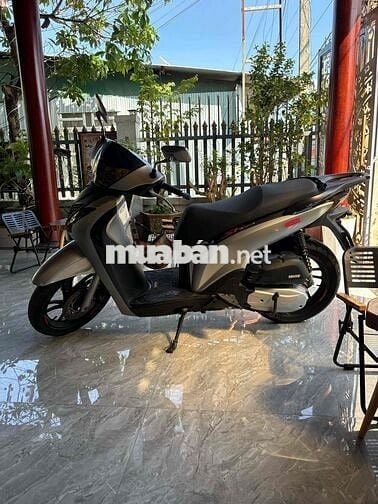 Honda SH 125 Lên áo Ý màu Bạc