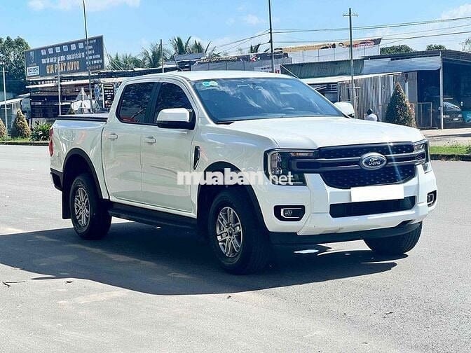 Ford Ranger XLS 1 Cầu 2024 48.000 km Trắng Hãng