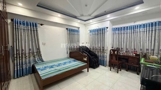 NHÀ BÁN QUANG TRUNG P.8 VÀO 1 TRỤC