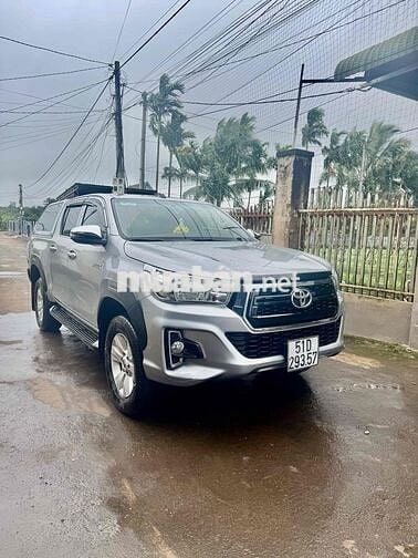 Toyota Hilux 2019 Số tự động Bạc