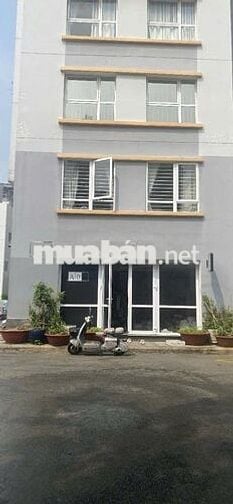 Cần bán căn họ tầng trệt chung cư