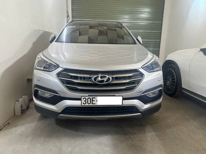 Bán xe santafe màu Bạc DK2017, Máy dầu đặc biệt, bản full