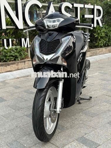 Cần bán SH 150 ABS 2018 màu đen cực đẹp, cực chất