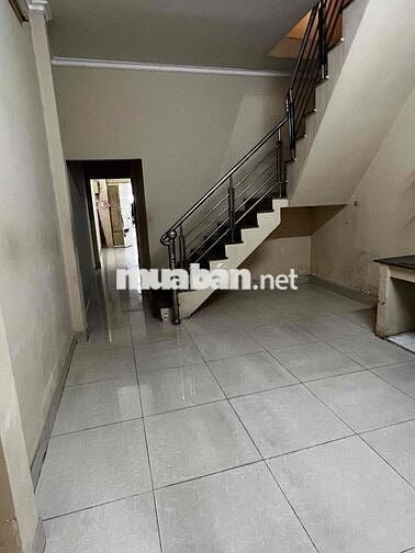 GẦN ĐẶNG VĂN BI- CHỢ THỦ ĐỨC NHÀ 1 TRỆT 1 LẦU 2PN 1WC SÂN RỘNG Ở +VPCT