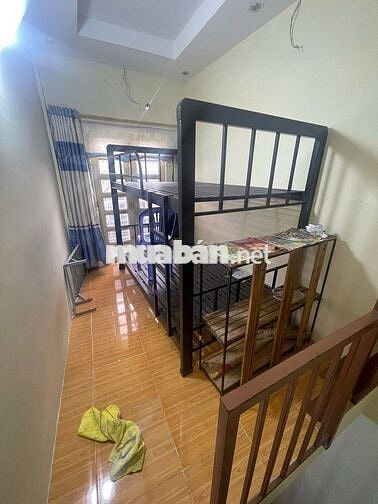 Chỉ 2.1 Tỷ -Nhà 3 Tầng Trần Hưng Đạo Q.1- 12m2 . PULL MAN vài bước.