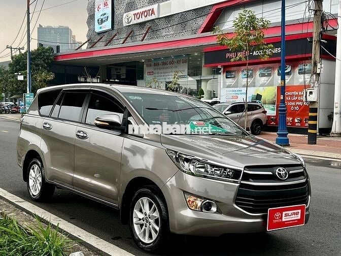 Toyota Innova 8 chỗ Tự động Nâu 66198 km