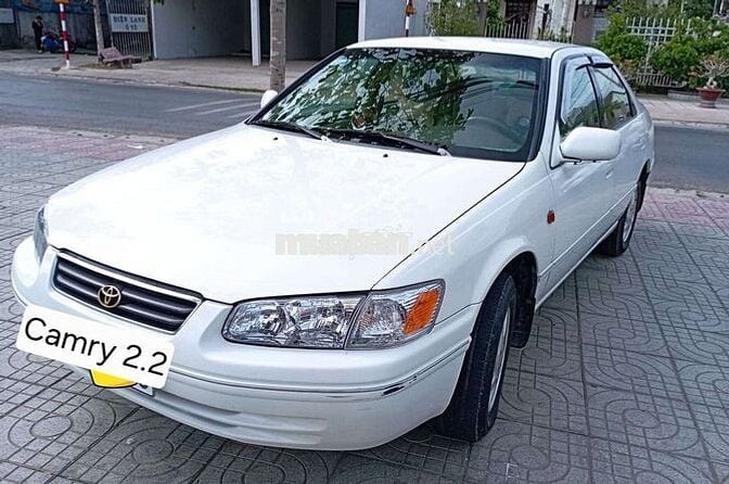 Camry 2000 Le - 299999 km