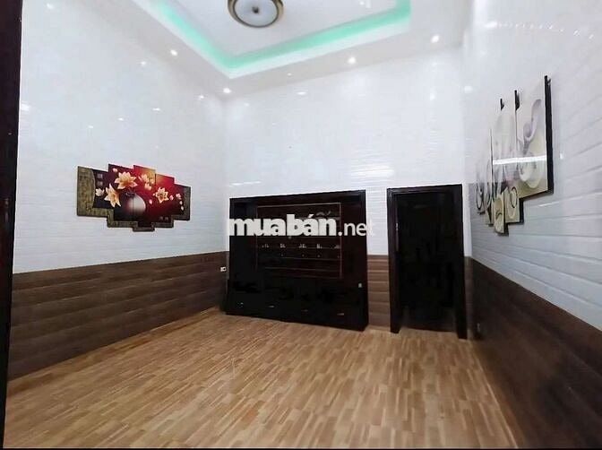 [ Nhà 2 tầng đẹp ở ngay, Nội Thành Phủ Lý ]