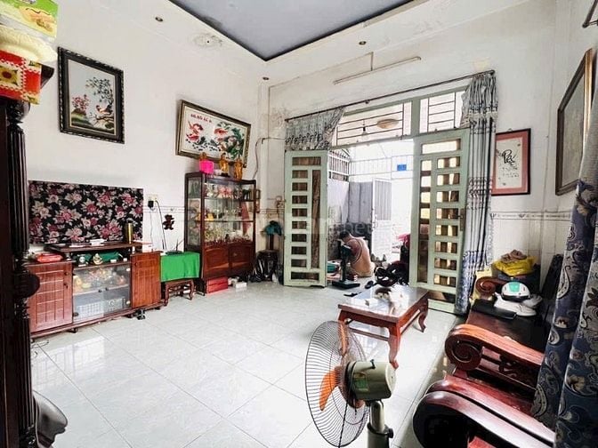 Góc 2 MT 4,2 x 15m thống nhất nhà cấp 4