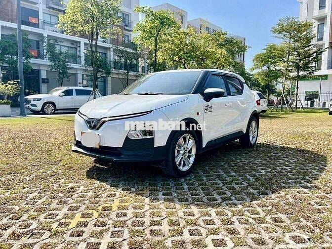 Vinfast VF5 Plus 2025 Trắng 4 vạn km