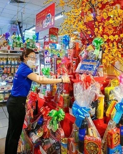 CẦN TUYỂN 20 NAM/NỮ ĐÓNG GÓI QUÀ TẾT - LƯƠNG TUẦN