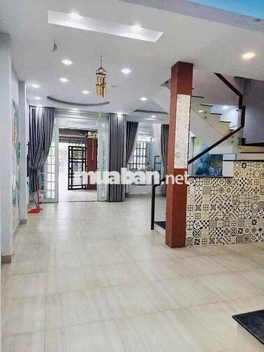 Cho thuê nhà đường xe tải 6x15 trệt lầu 2pn 2wc ngay ngã 3 đông quang