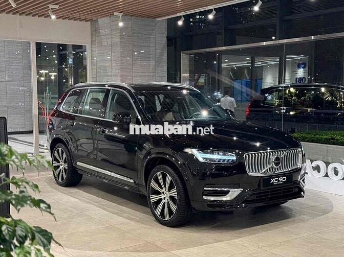 Volvo XC90 Plug-in Hybrid Giảm Giá Khủng Cuối Năm