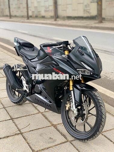 HONDA CBR 150R biển 29- bản đen sần xe lướt mới