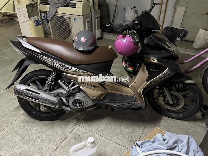 Suzuki Thể thao màu Vàng đồng