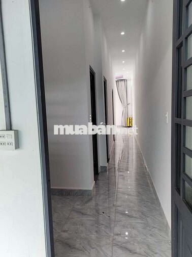 Nhà thổ cư hoàn công giá rẻ trục chính hẻm 4 trần vỉnh khiết