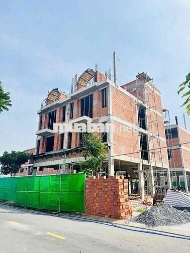 Bán đất 1ty350- 100m2 ở DT830 ở Lương Hoà Bến Lức Long An