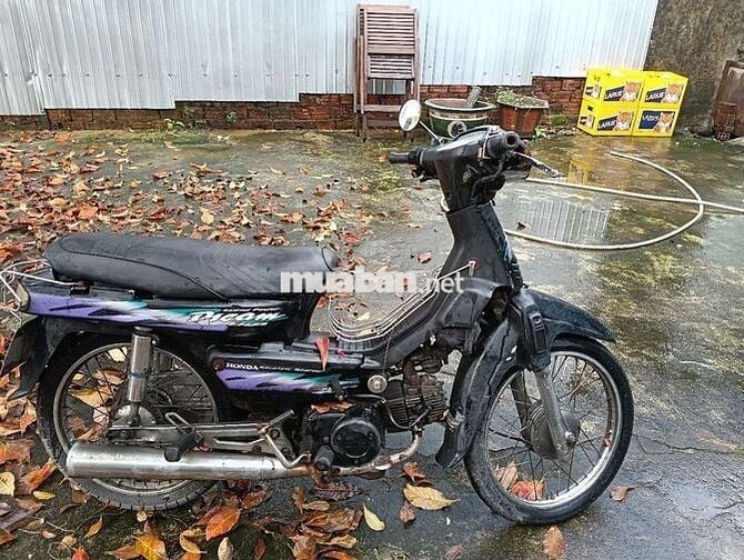 Honda Dream màu Đen