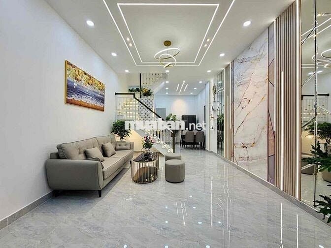 NHÀ GÒ VẤP 4Đ Ô TÔ NGỦ TRONG NHÀ, GẦN MẶT TIỀN