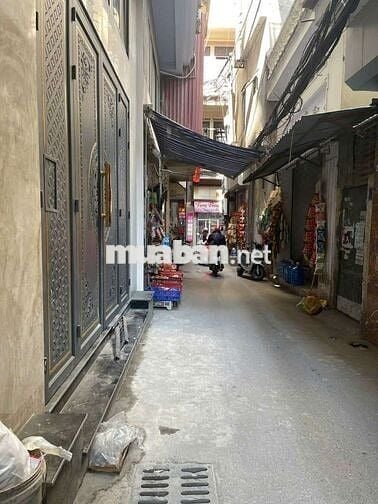 💥GIÁ RẺ TRUNG TÂM CẦU GIẤY-42M2-HƠN 9 TỶ.