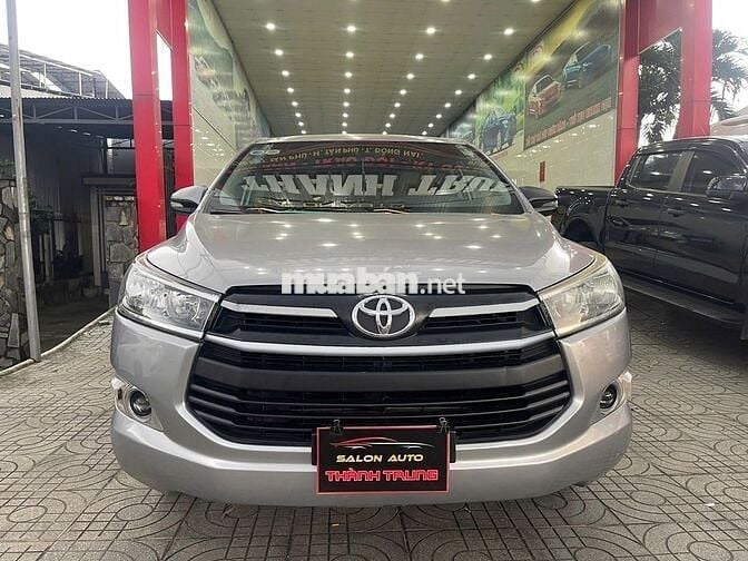 Toyota Innova 2017 2.0E chất gia đình.