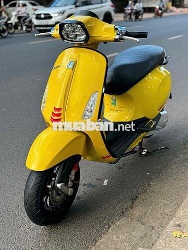 Piaggio Vespa Sprint ABS IGET 2022 Vàng Đen