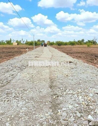 500m2 đất vườn view kênh cực đẹp giá chỉ 299 triệu