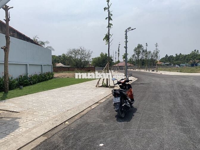 Bán dùm cô ruột Lô đất ngay Dt830,Bến Lức,Long An ,giá 1tỷ 2 bán nhanh