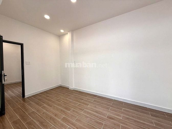 Deal ngon: Nhà Quận 12 61m², sổ riêng – giá 2 tỷ 130