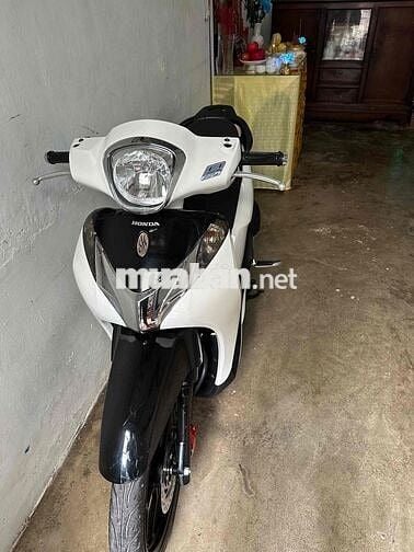 Bán SH Mode 2018 Trắng đen nguyên zin chính chủ