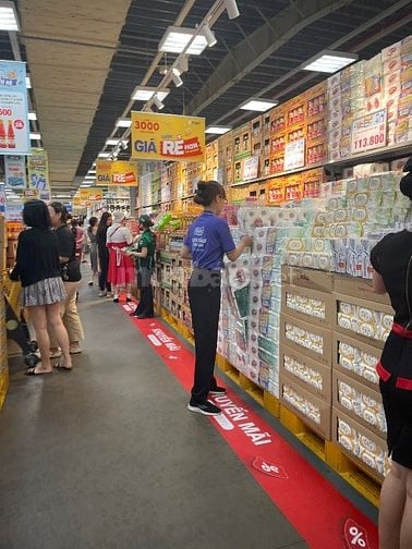 🎄QUÝ CUỐI-TUYỂN THÊM 04 NV NAM/NỮ  TRỰC QUẦY, TƯ VẤN ( Quận 1 ) 